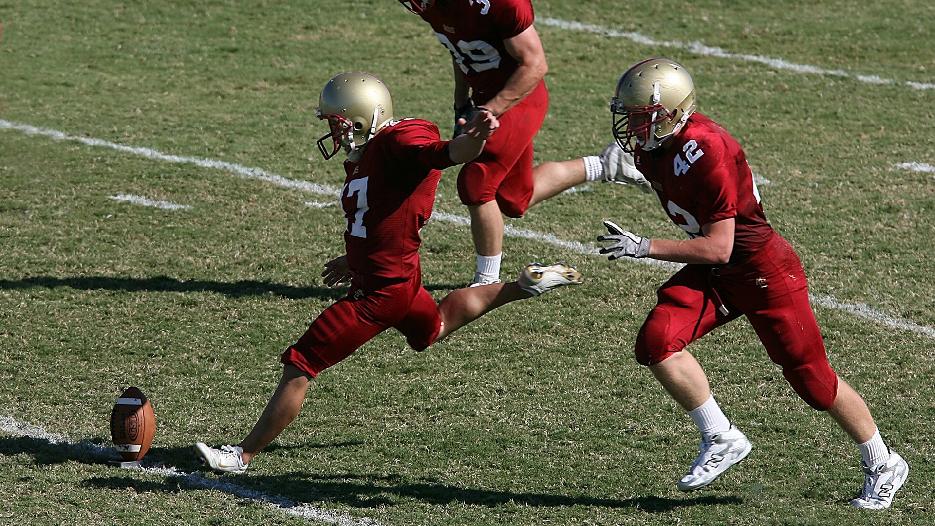 开云体育娱乐-观众志愿者：幕后英雄默默守护比赛，观众服务志愿者的职责